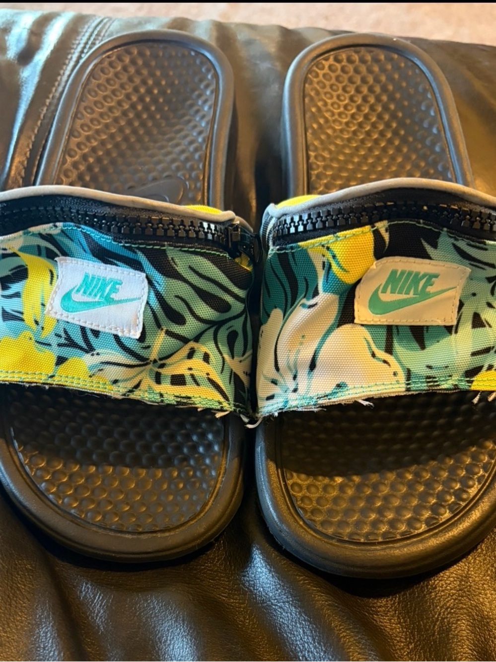 Nike “Fanny Pack” Slides size 8 (women’s 10)
